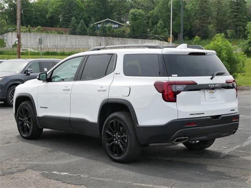 2023 GMC Acadia AWD SLT