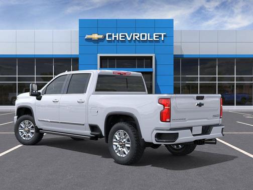 Polar White Tricoat 2026 Chevrolet Silverado 2500 High Country