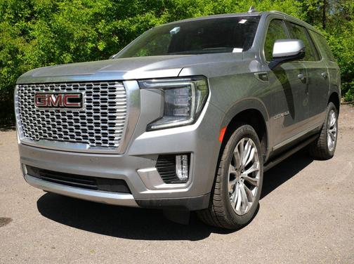 Sterling Metallic 2023 GMC Yukon Denali