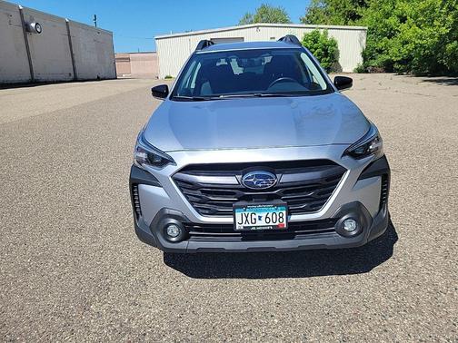 Ice Silver Metallic 2023 Subaru Outback Premium