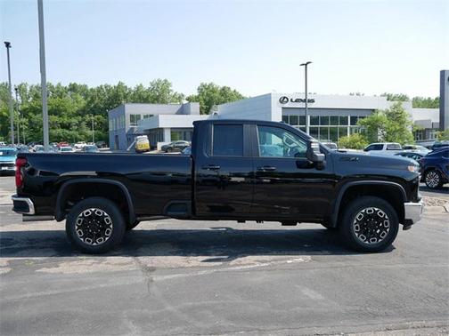 2025 Chevrolet Silverado 3500 LT