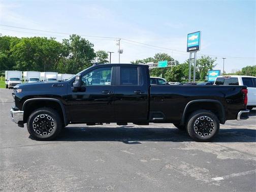 2025 Chevrolet Silverado 3500 LT