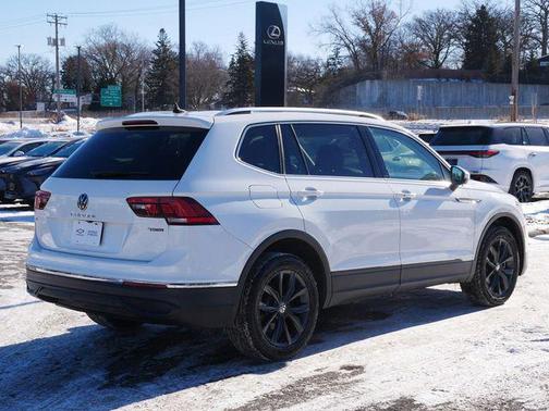 2022 Volkswagen Tiguan 2.0T SE 4MOTION