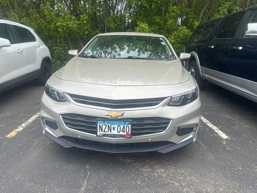 Champagne Silver Metallic 2016 Chevrolet Malibu 2LT