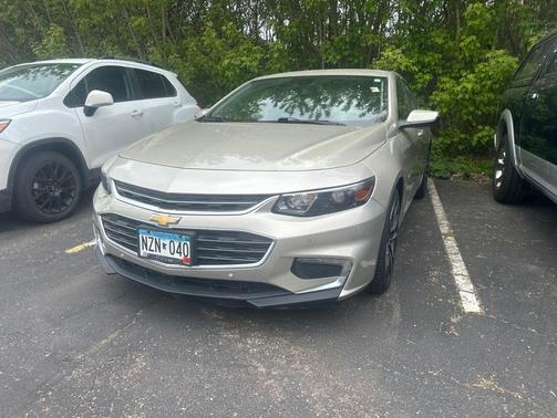 Champagne Silver Metallic 2016 Chevrolet Malibu 2LT
