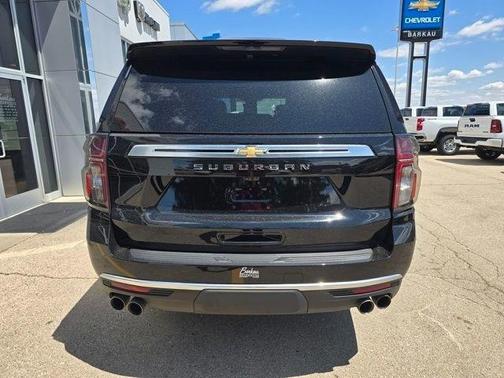 2023 Chevrolet Suburban 4WD High Country