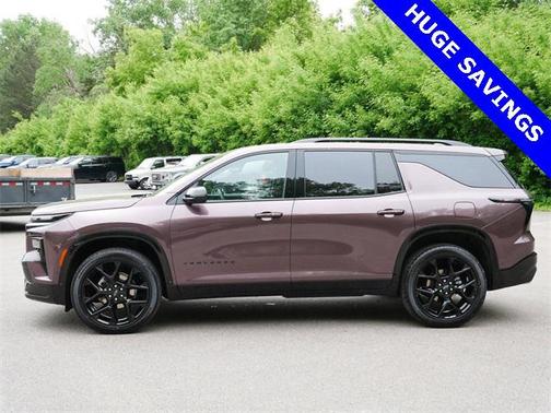 2025 Chevrolet Traverse RS