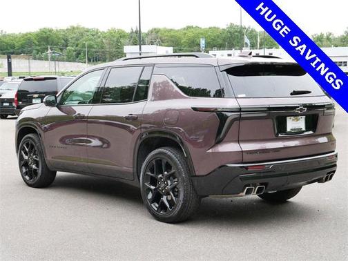 2025 Chevrolet Traverse RS