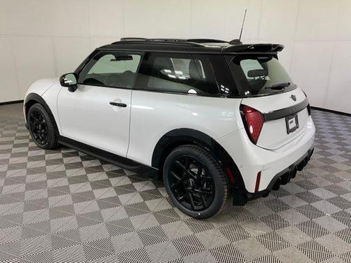 Nanuq White 2026 MINI Hardtop Cooper S