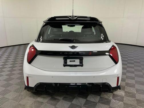 Nanuq White 2026 MINI Hardtop Cooper S