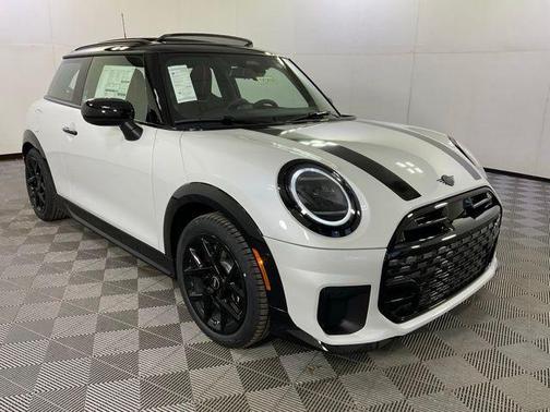 Nanuq White 2026 MINI Hardtop Cooper S