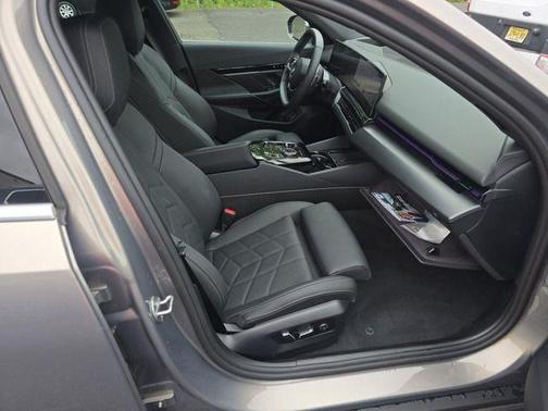 2024 BMW 530 i xDrive