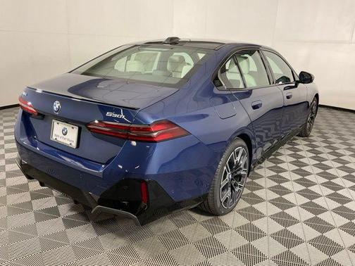 2025 BMW 530 xDrive