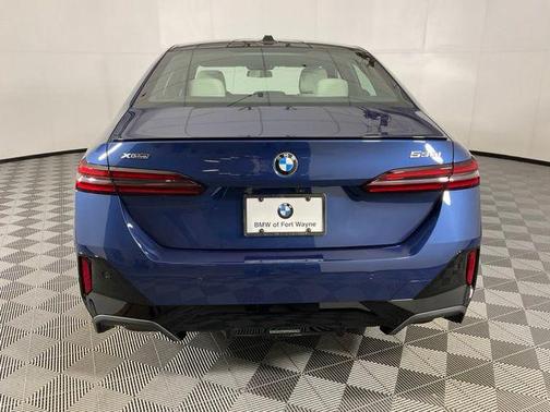 2025 BMW 530 xDrive