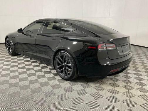 Solid Black 2022 Tesla Model S Base