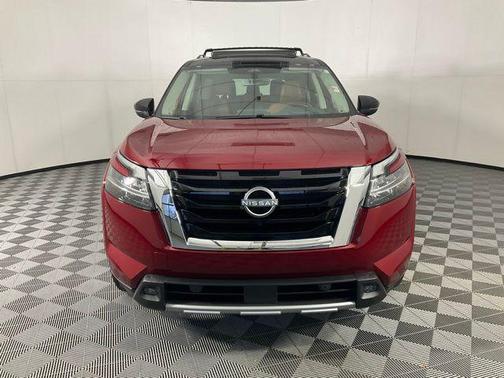 2023 Nissan Pathfinder Platinum 4WD