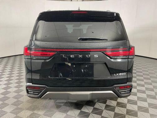 2023 Lexus LX 600 Luxury