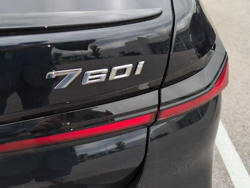 2025 BMW 760 i xDrive