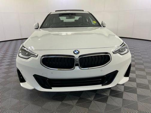 2024 BMW 230 i xDrive