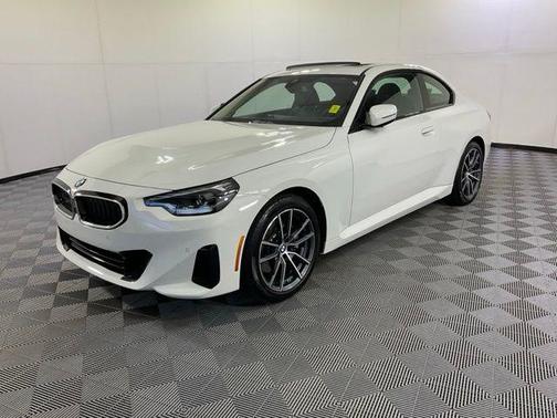 2024 BMW 230 i xDrive