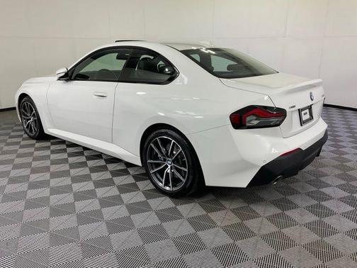 2024 BMW 230 i xDrive