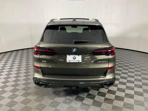 2026 BMW X5 M60i