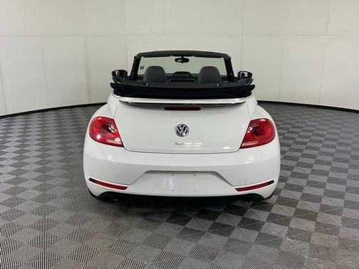 Candy White 2013 Volkswagen Beetle 2.0T