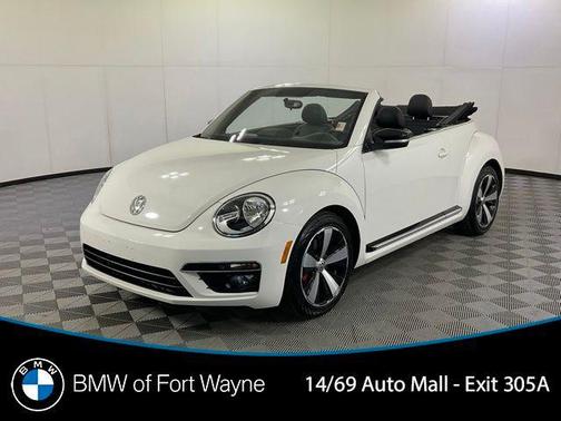 Candy White 2013 Volkswagen Beetle 2.0T