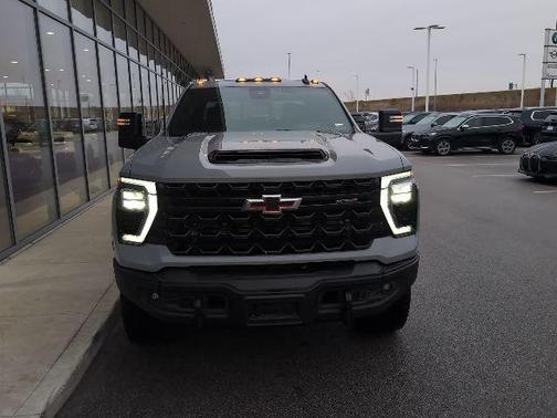 2024 Chevrolet Silverado 2500 4WD Crew Cab Standard Bed ZR2