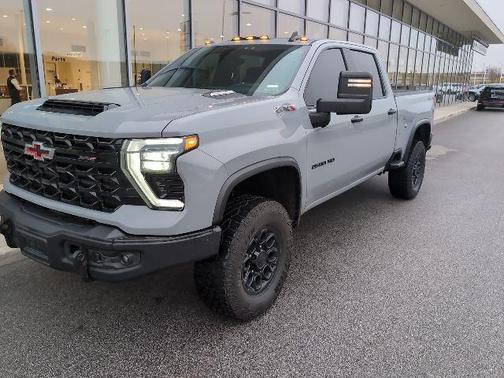 2024 Chevrolet Silverado 2500 4WD Crew Cab Standard Bed ZR2