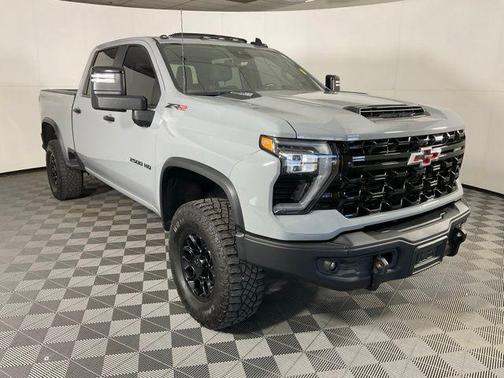 2024 Chevrolet Silverado 2500 4WD Crew Cab Standard Bed ZR2