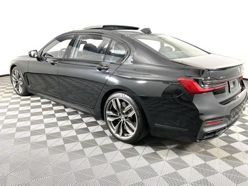 2022 BMW M760 xDrive