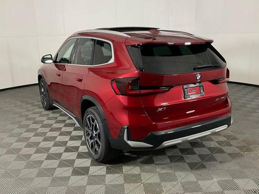 Vegas Red Metallic 2026 BMW X1 xDrive28i