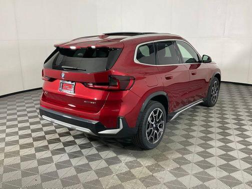 Vegas Red Metallic 2026 BMW X1 xDrive28i