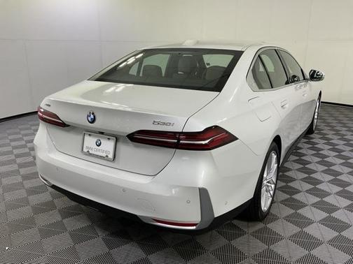 2024 BMW 530 i xDrive