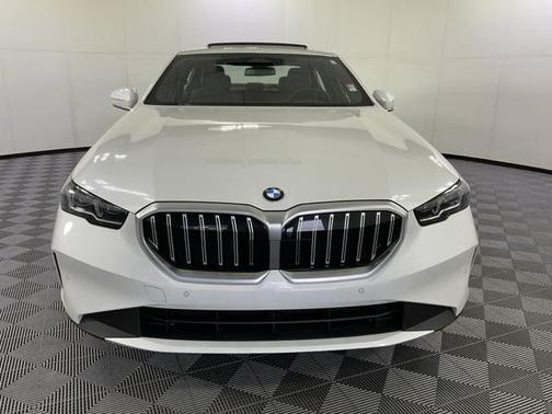 2024 BMW 530 i xDrive