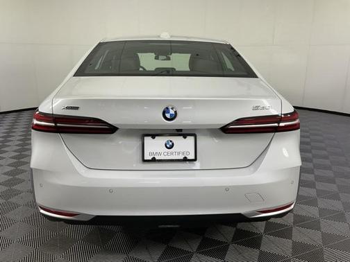 2024 BMW 530 i xDrive