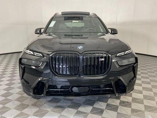 2026 BMW X7 M60i