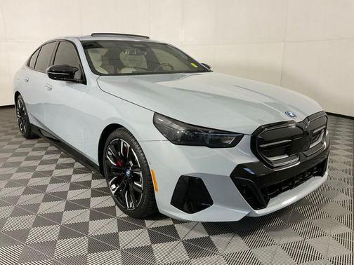 2024 BMW i5 M60