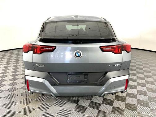 2025 BMW X2 xDrive28i