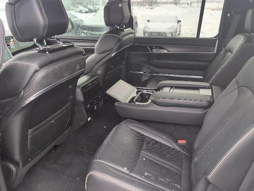 2024 Jeep Grand Wagoneer L Series II 4x4