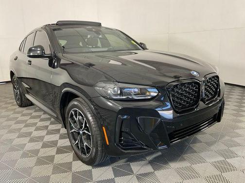2025 BMW X4 xDrive30i