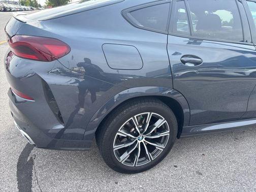 2022 BMW X6 xDrive40i
