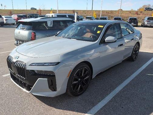 2024 BMW 760 xDrive