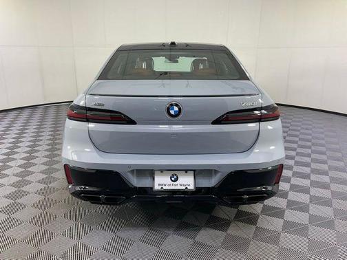 2024 BMW 760 xDrive
