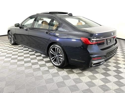 2022 BMW 750 i xDrive