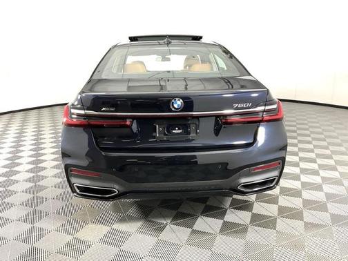 2022 BMW 750 i xDrive