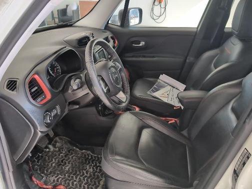 2015 Jeep Renegade Trailhawk