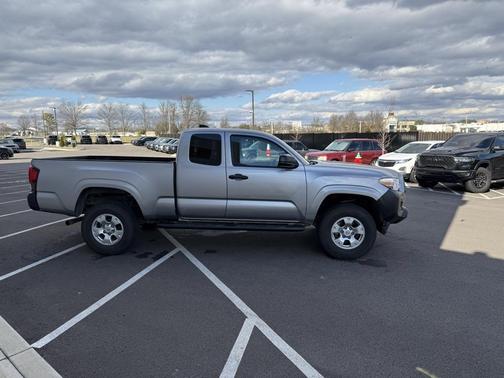 2020 Toyota Tacoma SR
