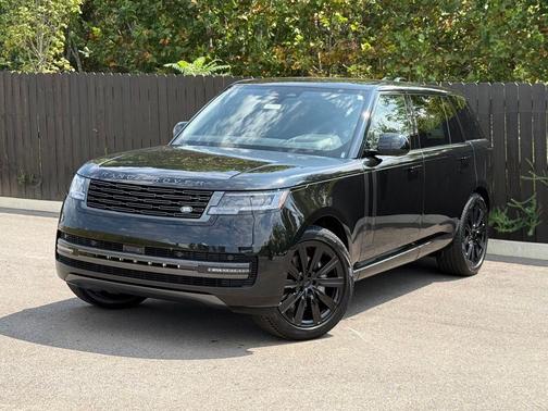 Black 2026 Land Rover Range Rover P400 SE 7 Seat